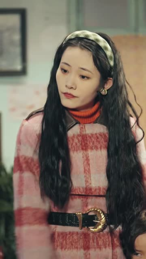 重生八零之女儿帮我挑老公（宠婚八零，俏辣妈在家属院s疯了）（83集）热播短剧停不下来