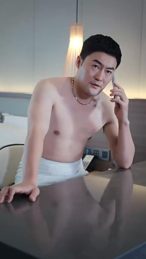我给总裁老婆当保镖（36集）热门情感家庭短剧