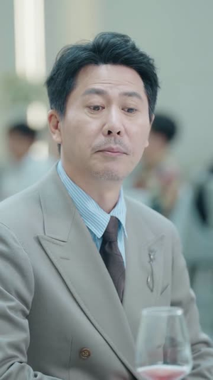 救命上司竟成了我的后妈（72集）古装宫斗短剧推荐