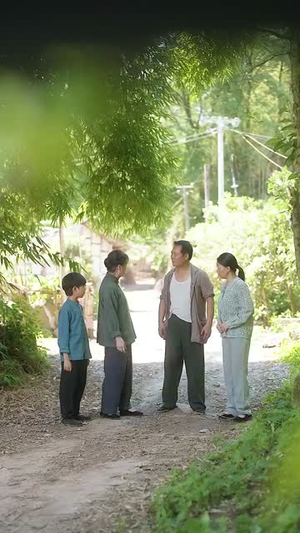 灾荒年代全家靠我心声逆袭（81集）短剧推荐正在热播