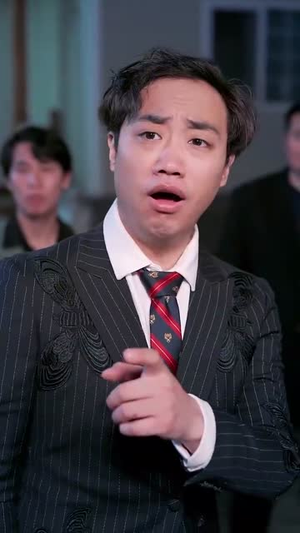 这个高人稳如老狗（109集）全网最火爆的短剧