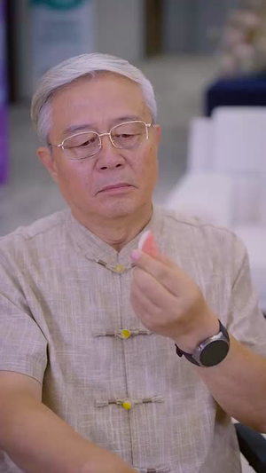 我在天庭打扫卫生却成了玉帝（79集）短剧点击左下角看全集