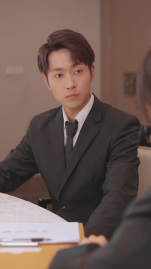 让你当保镖，你却摘下顶级白富美（93集）好看又精彩的短剧