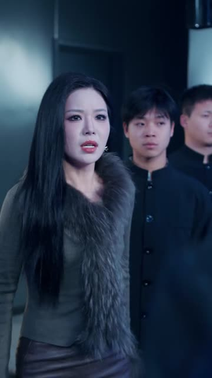 顾少在京大，校花排队求同桌（90集）悟空游览器免费看短剧