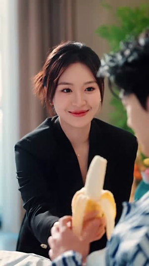 荆棘玫瑰，以身入局（70集）男女都爱看的短剧