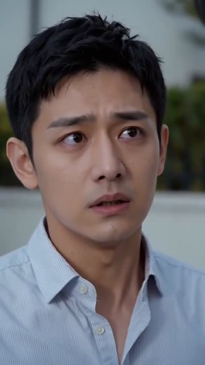 离婚后，千亿大佬爱上我（77集）看一段就想看完的短剧