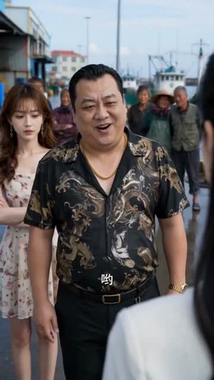 破船出海，我满载帝王蟹归来（40集）好看的小短剧推荐