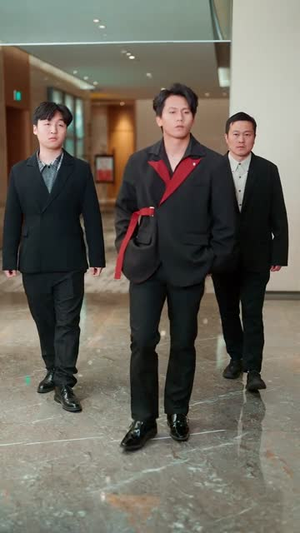 仙界归来，绝美师尊成了我老婆（73集）短剧完结全集限免刷